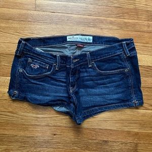 Hollister size 9 stretch Jean shorts